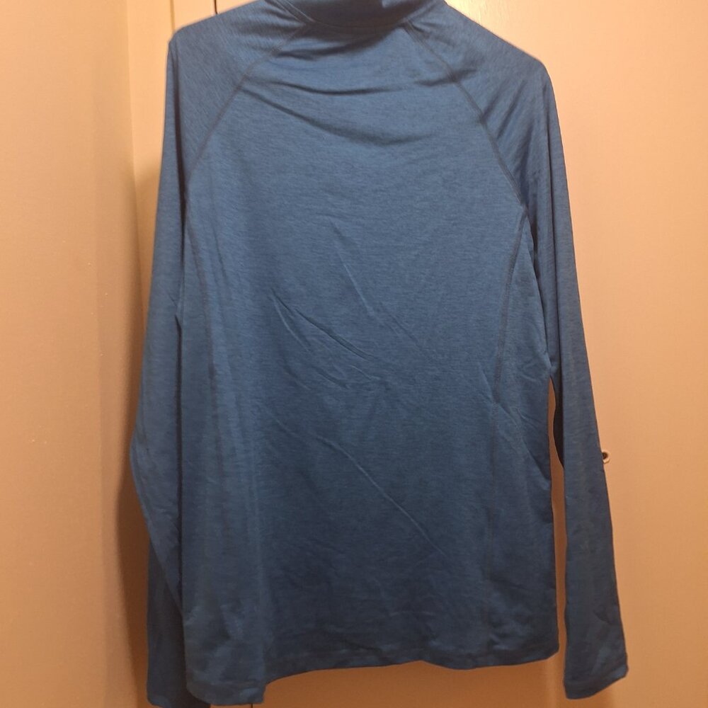 WORK OUT TOP. - Picture 3 of 4